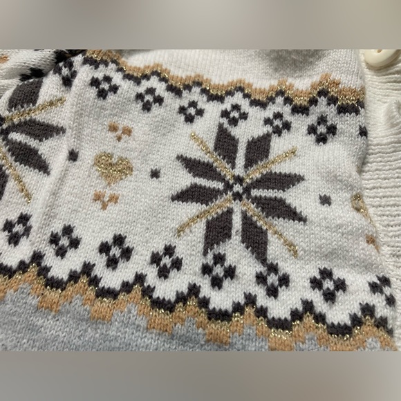 Gymboree Poncho 5T - Picture 4 of 4